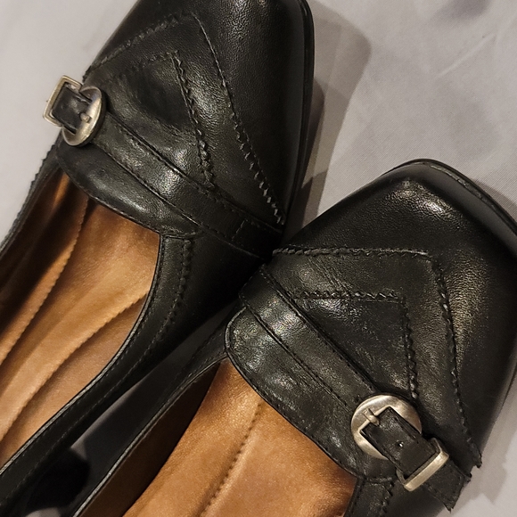 Naturalizer black leather kitten heel pumps - Picture 14 of 16